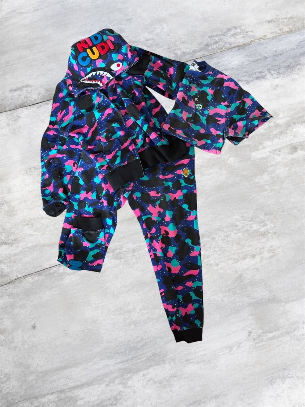 Bape x KID Cudi Collab Set (Hoodie, Joggers, Tshirt) Size L